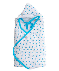 Baby Basket Strawberry Hooded Wrapper (Light Blue)